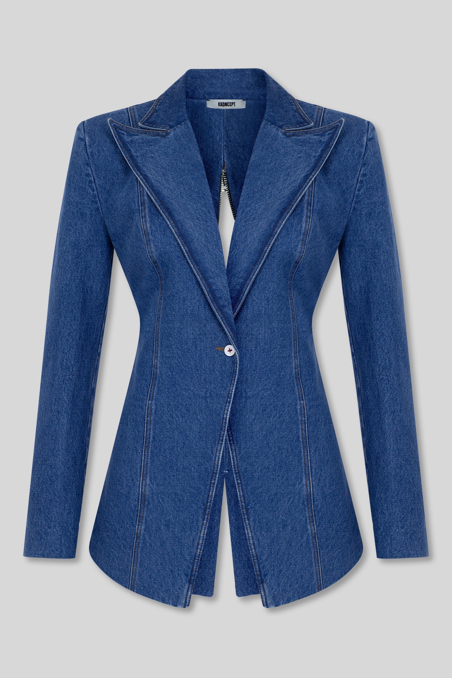 The Illusion Of A Tie Blazer İn Denim
