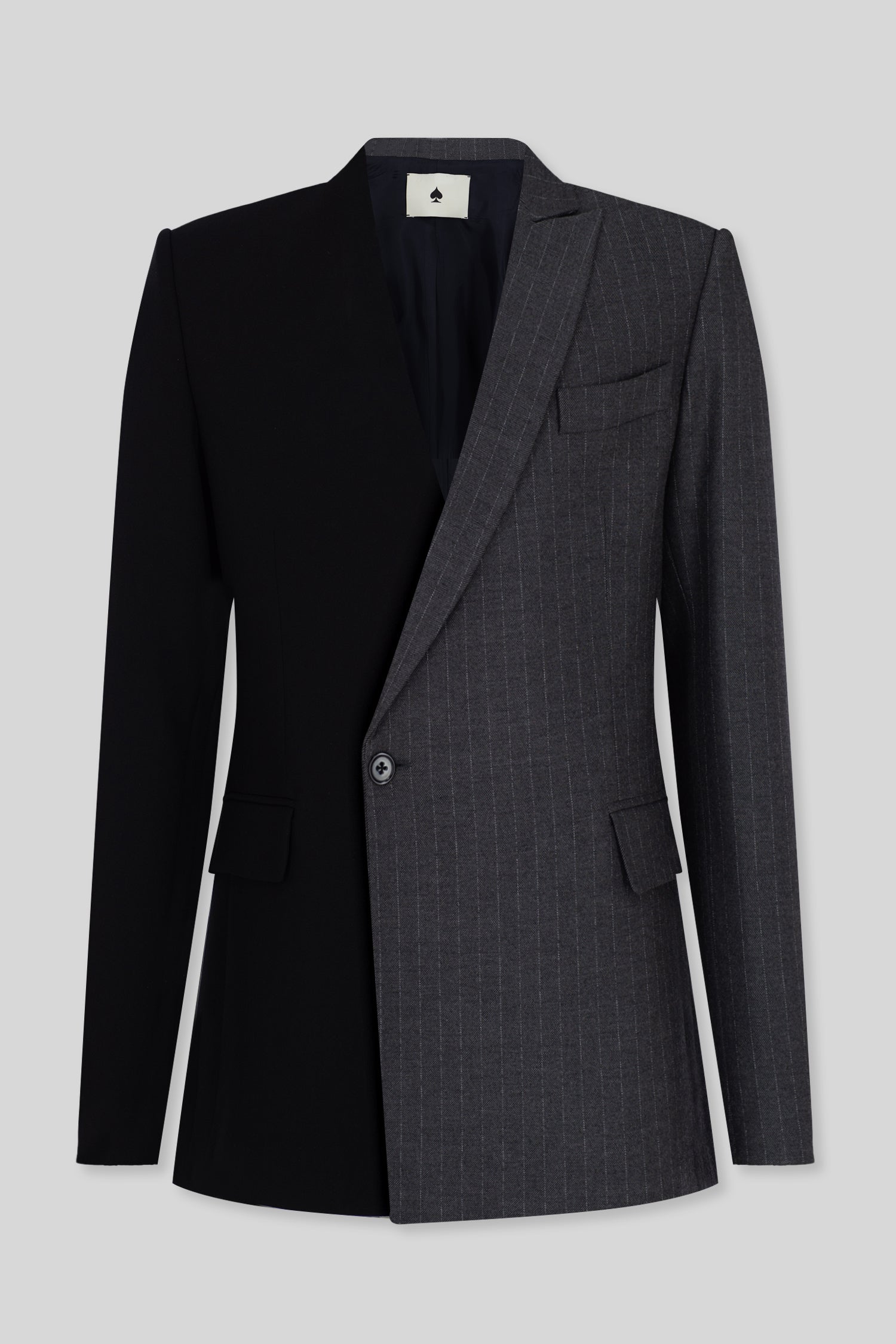 Her Sophistiqué Blazer
