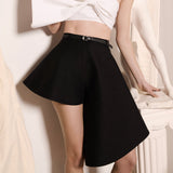 La Contradiction Short

