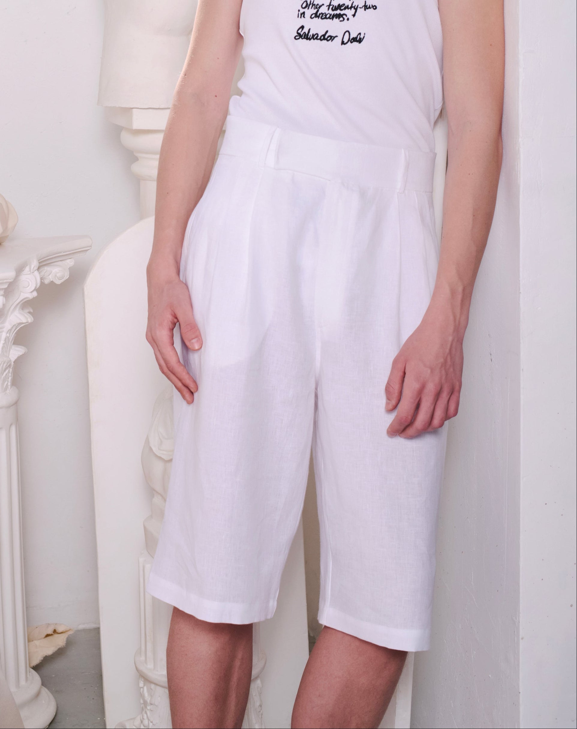 Le Capri Shorts
