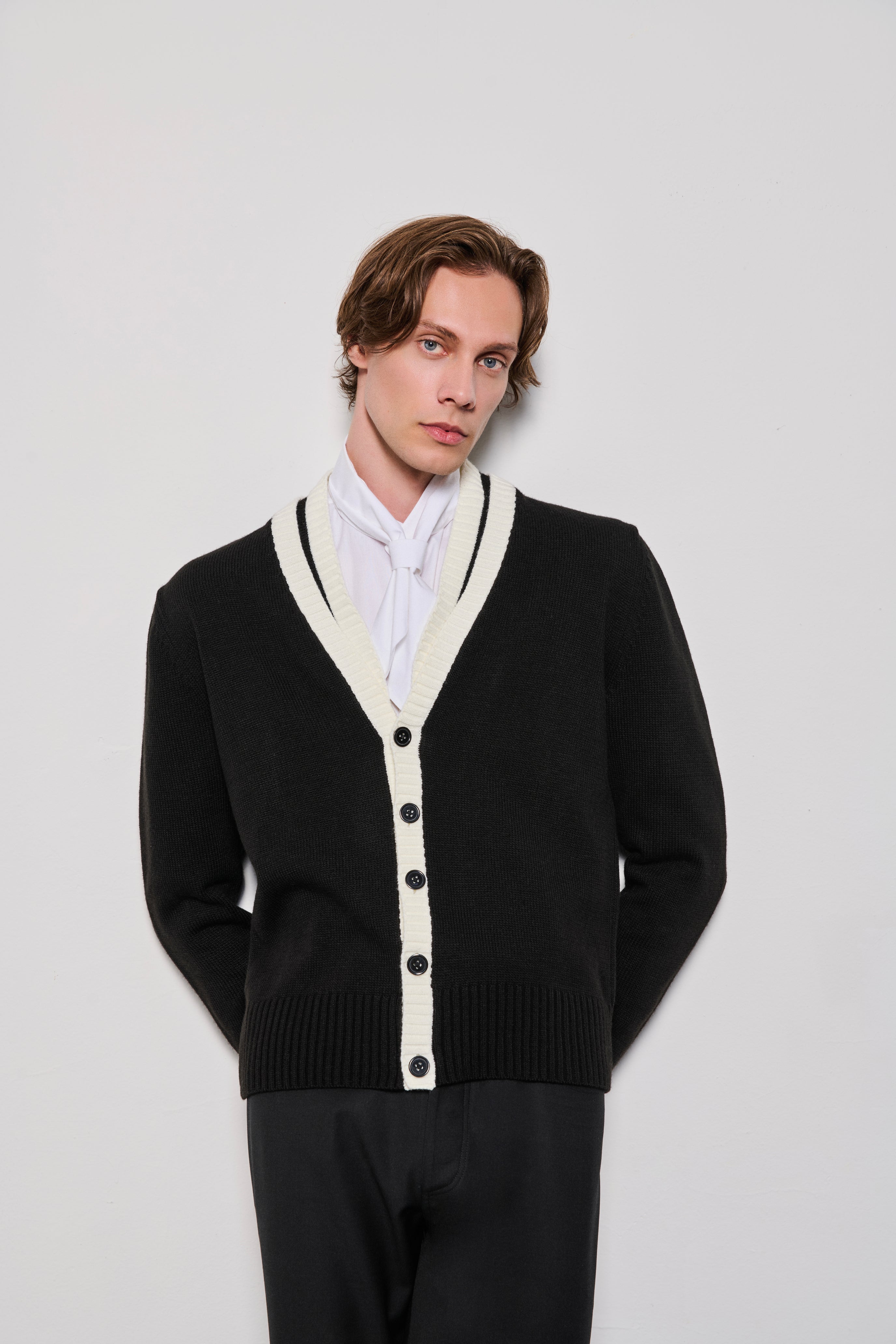 Le Cardigan
