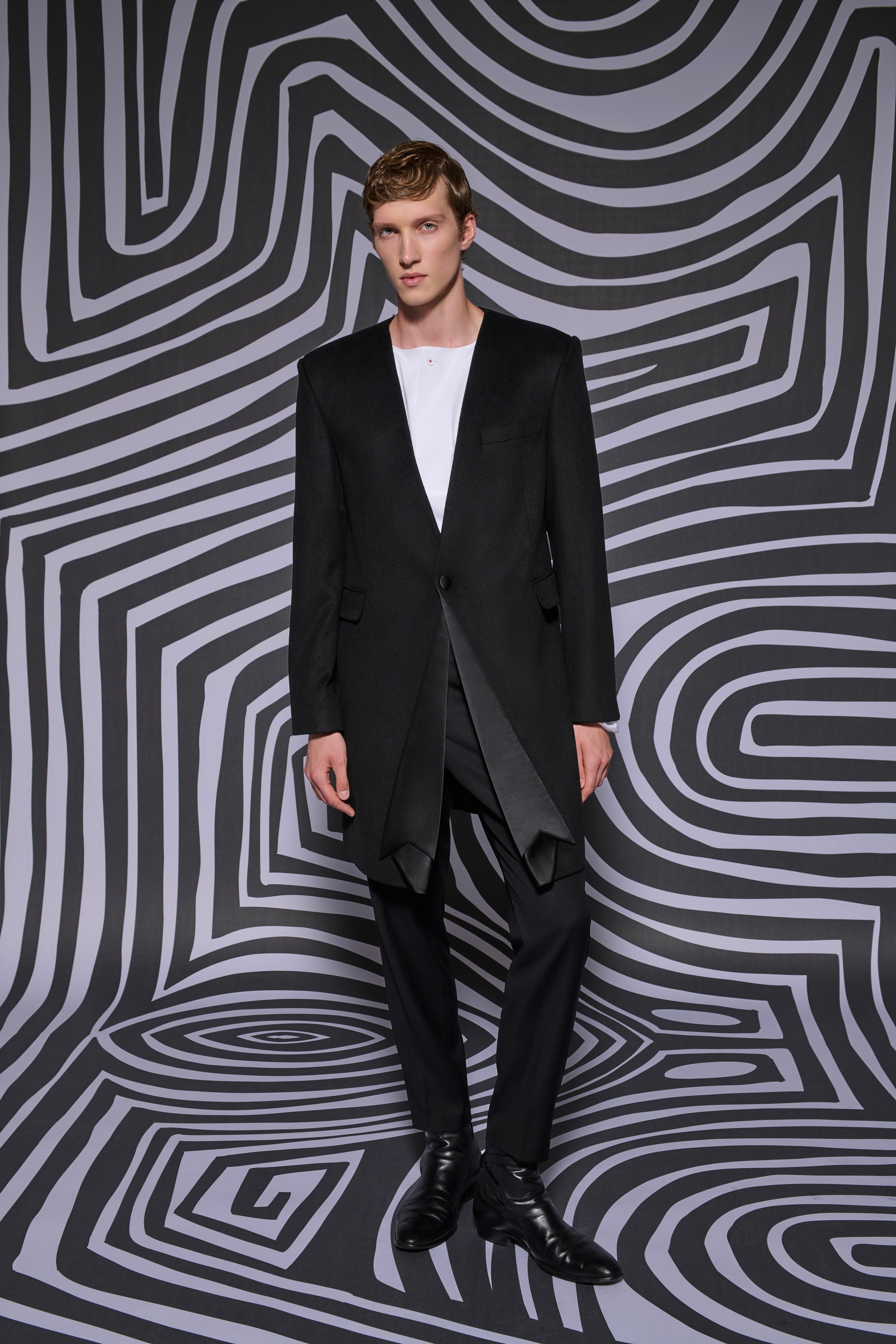 His Renversé Long Blazer
