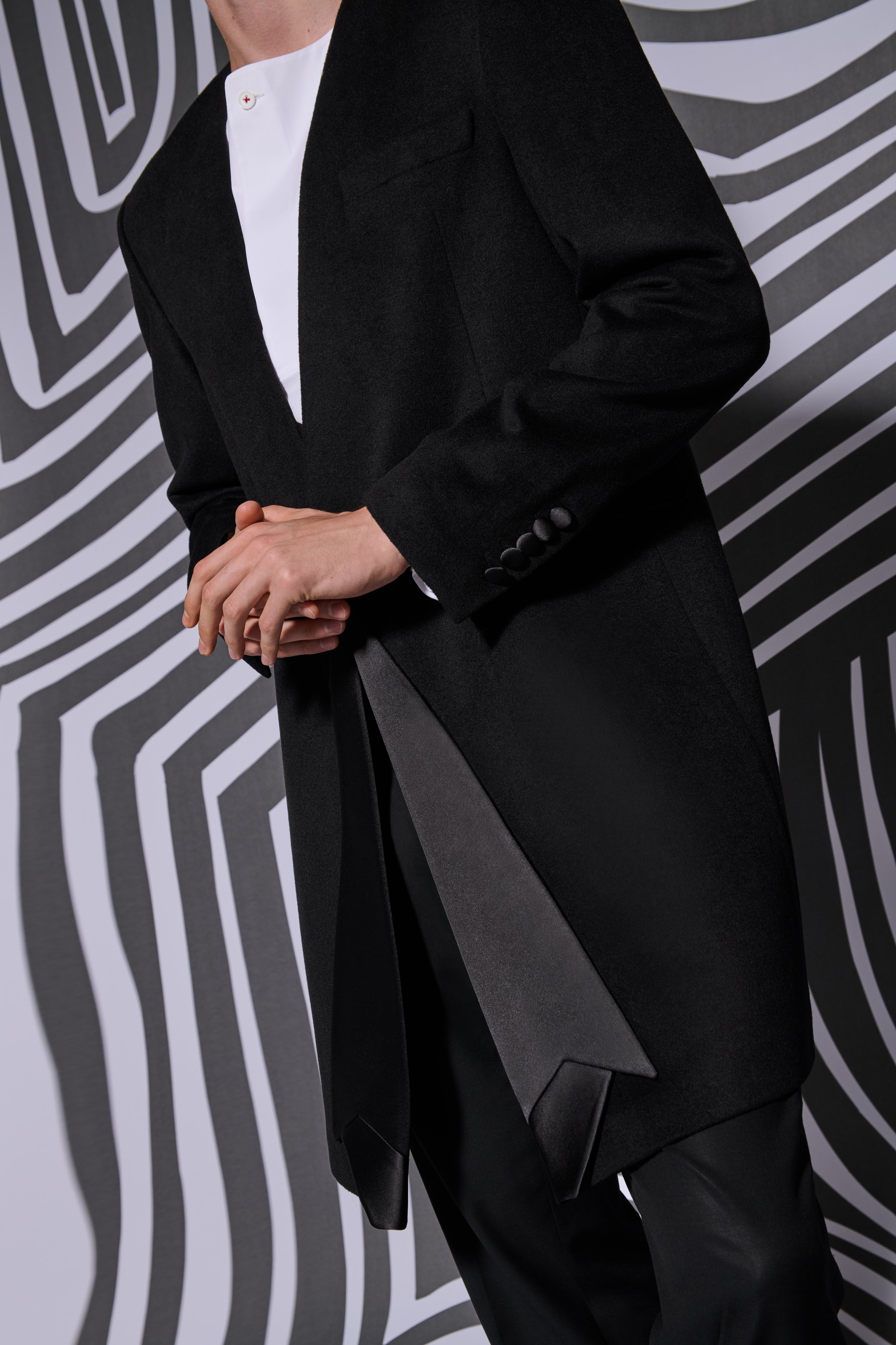 His Renversé Long Blazer
