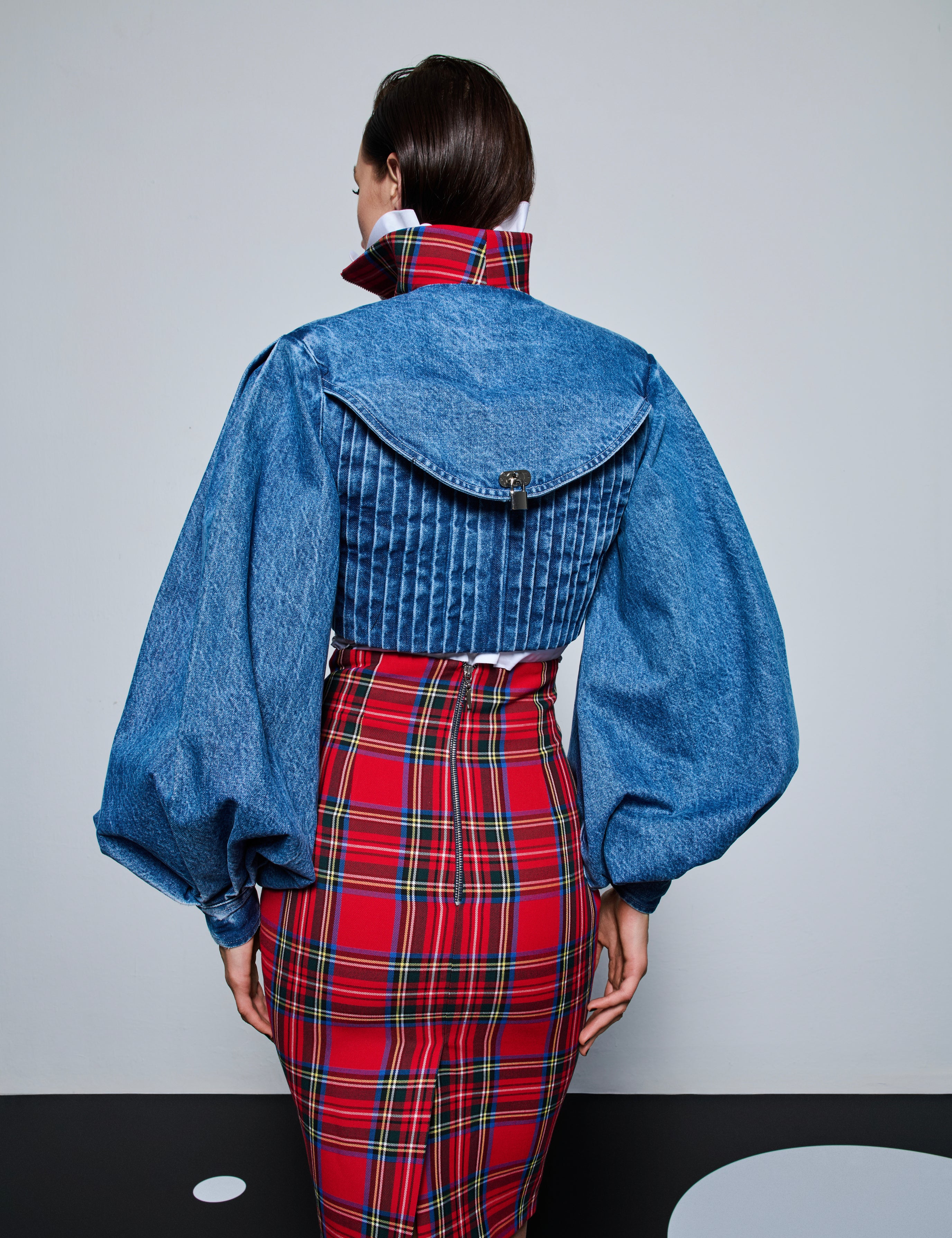 بليزرها المتطور
