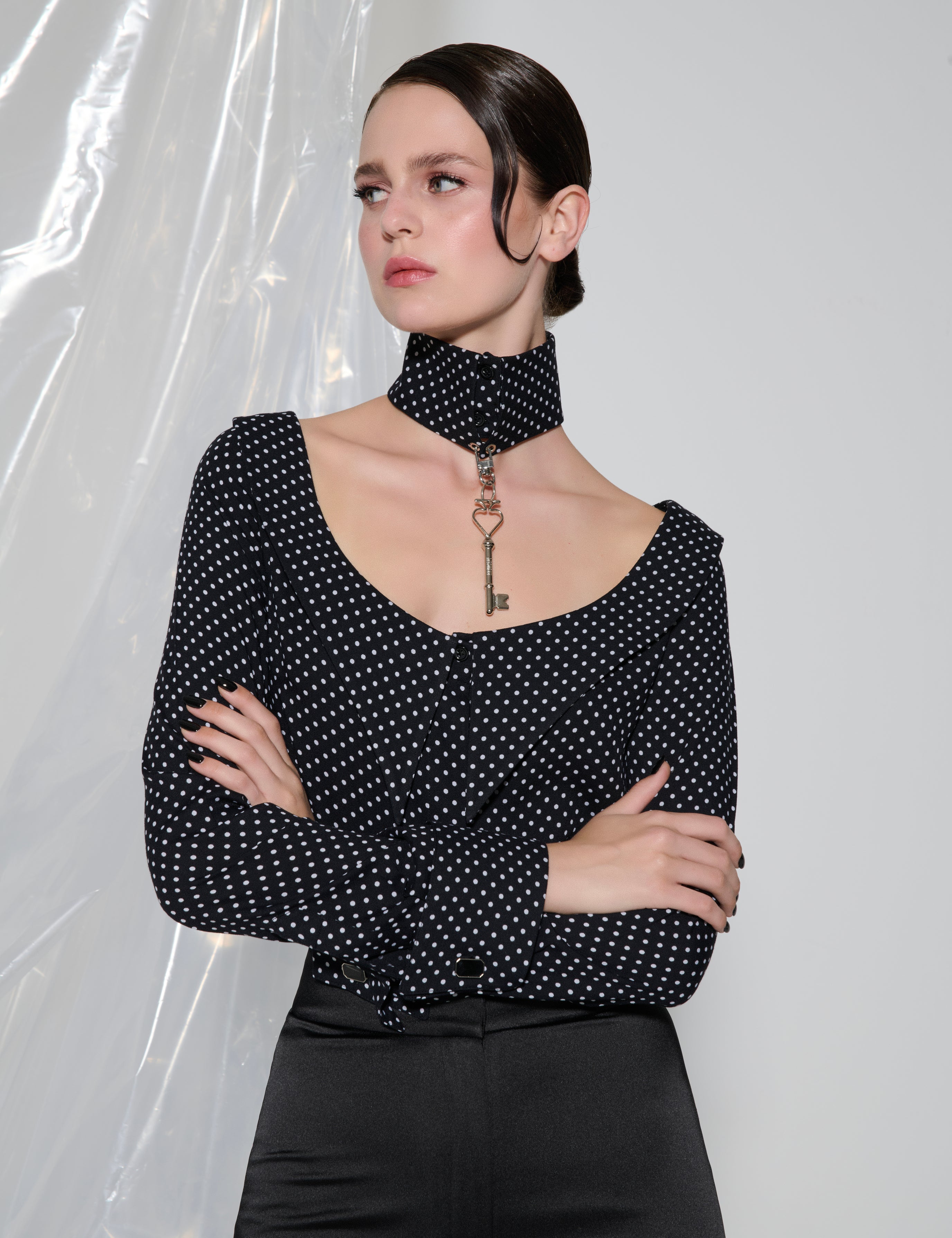 Choker Thought Shirt
