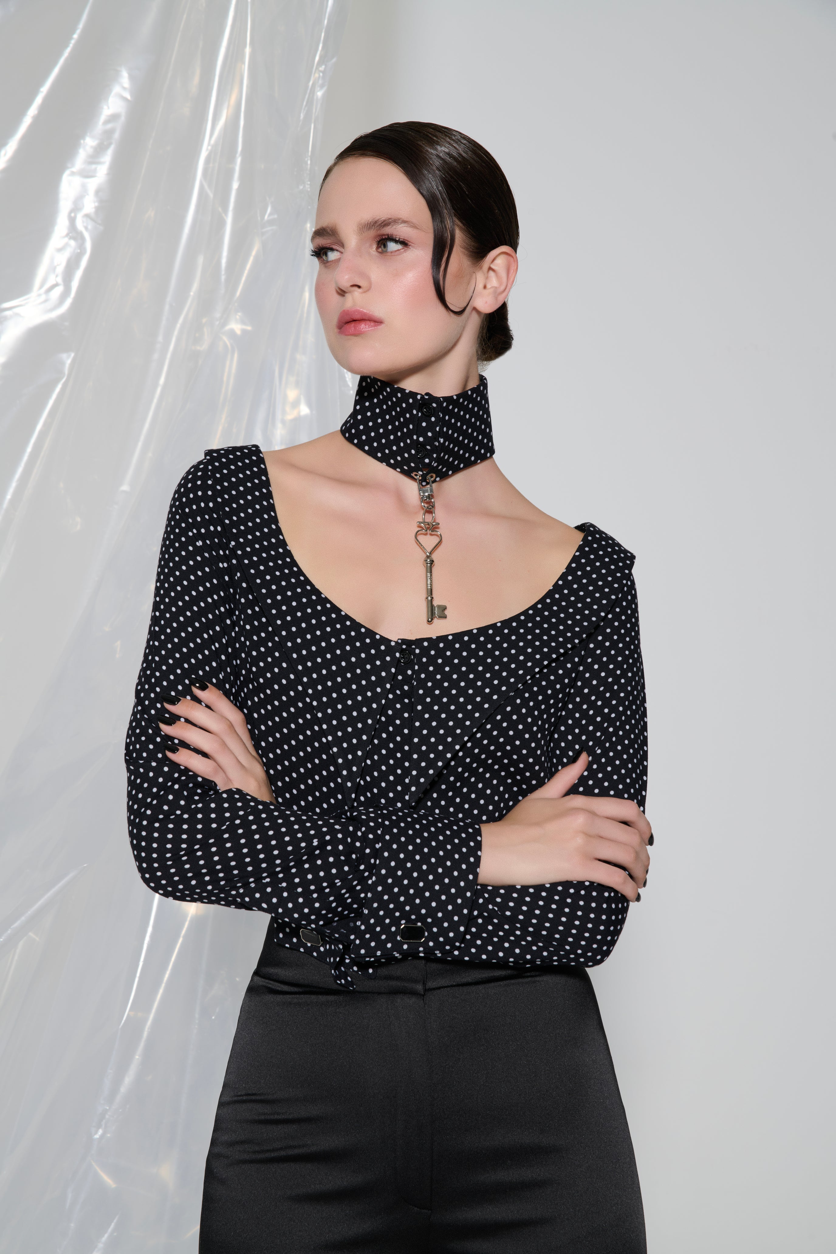 Choker Thought Shirt
