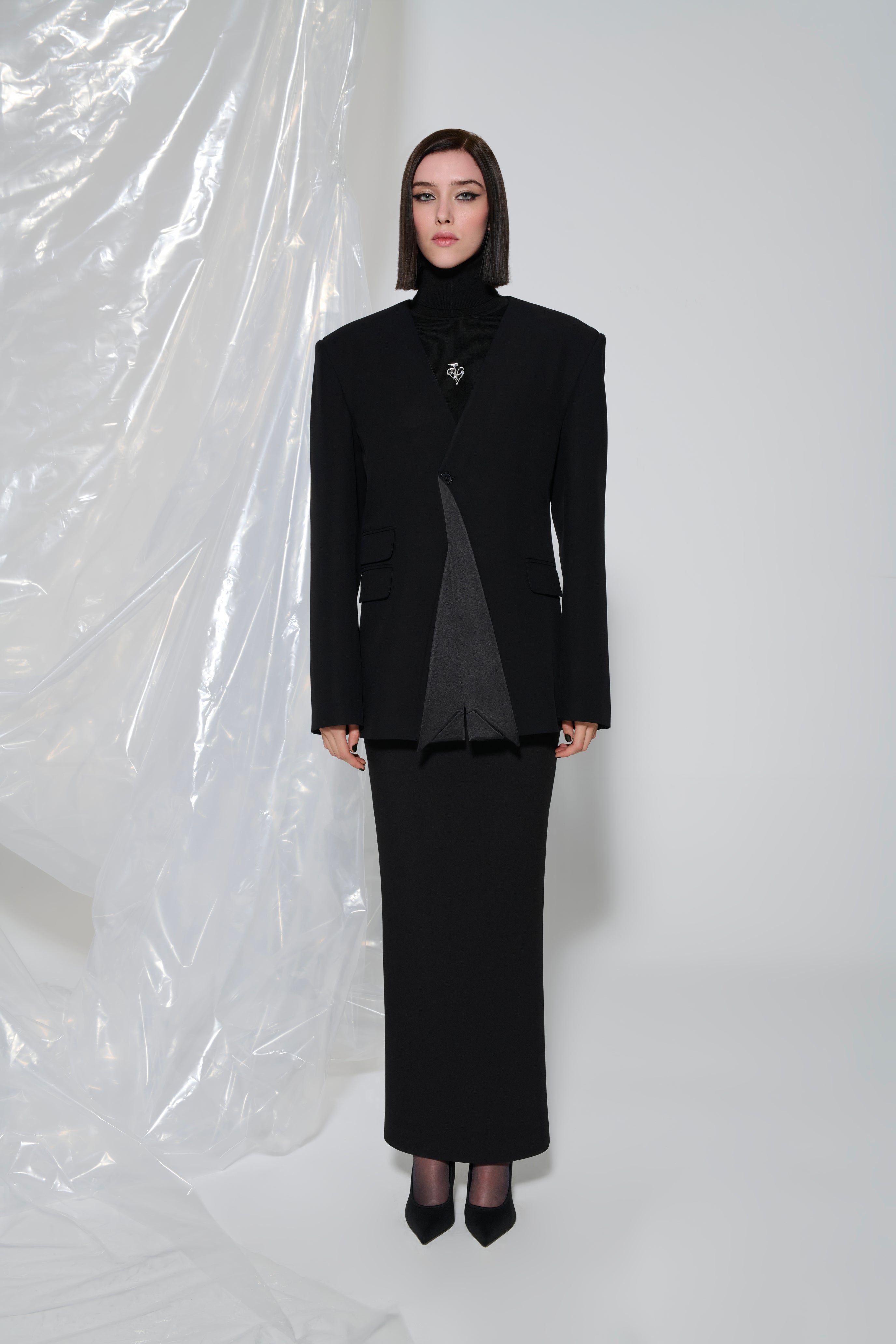 Her Reversed Collar Blazer

