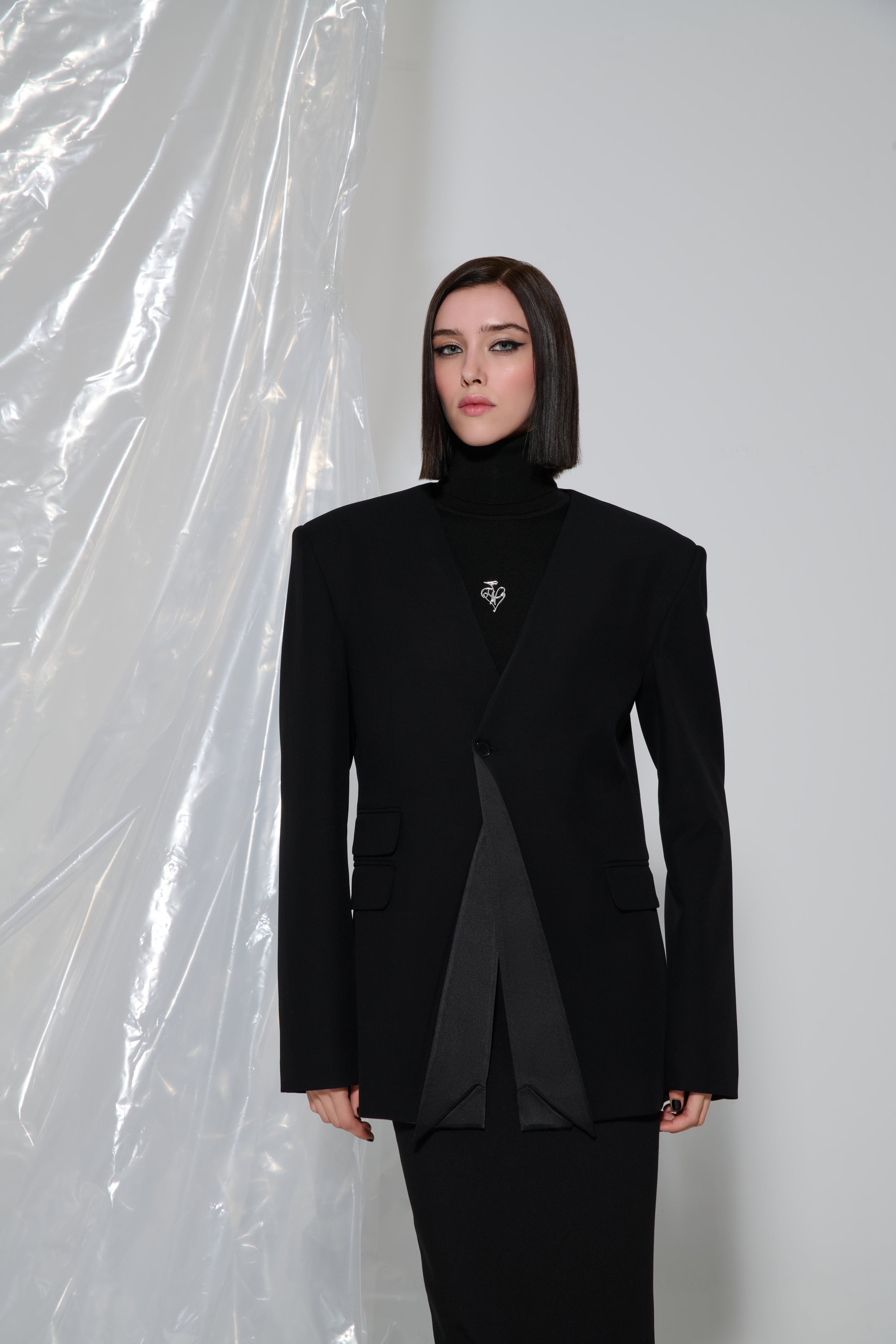 Her Reversed Collar Blazer

