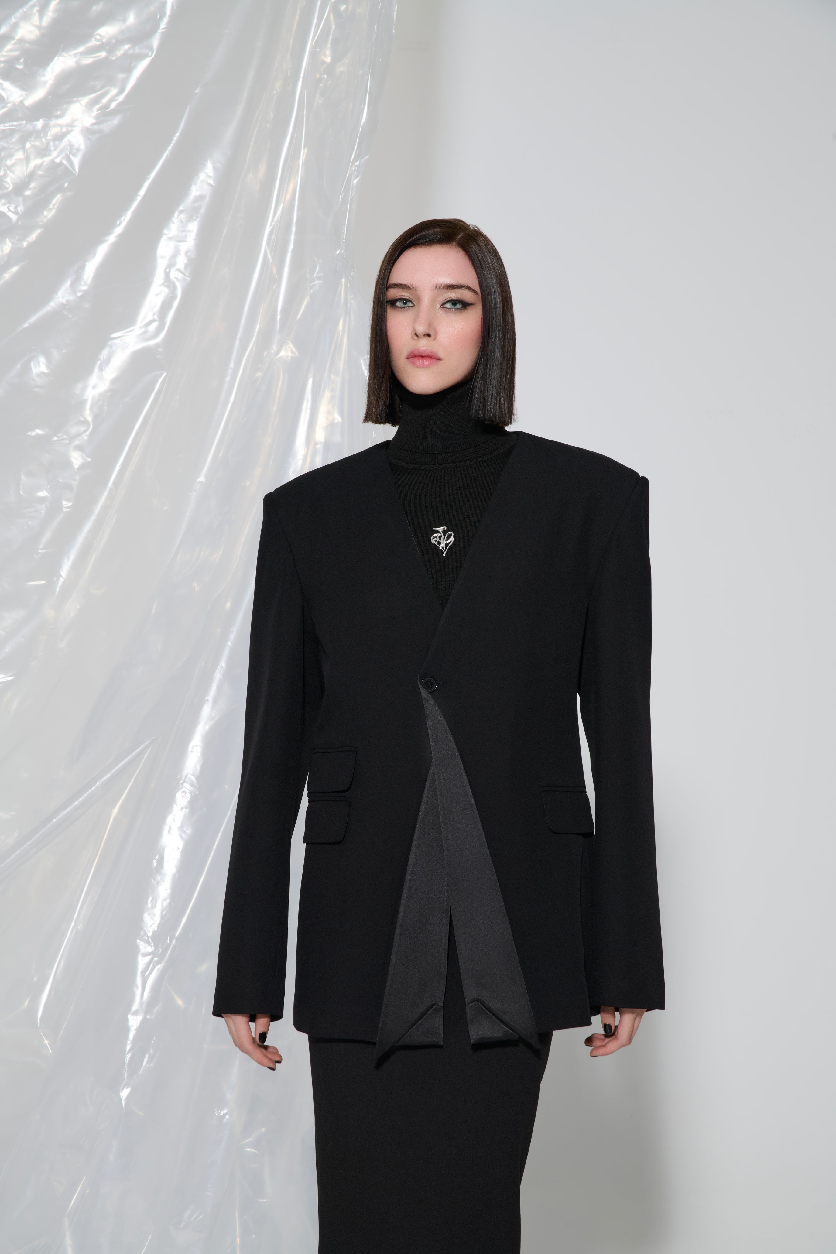 Her Reversed Collar Blazer
