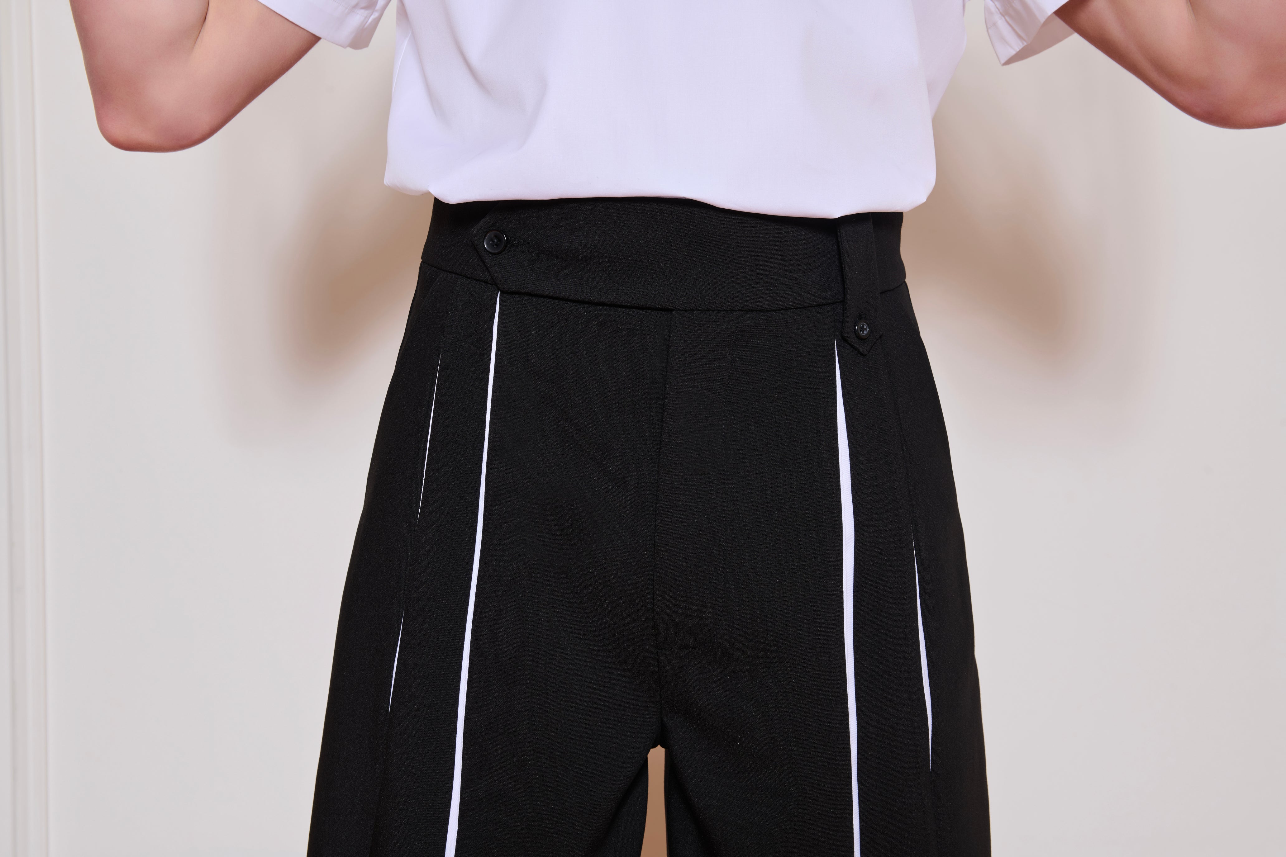 His White Pleat Shorts
