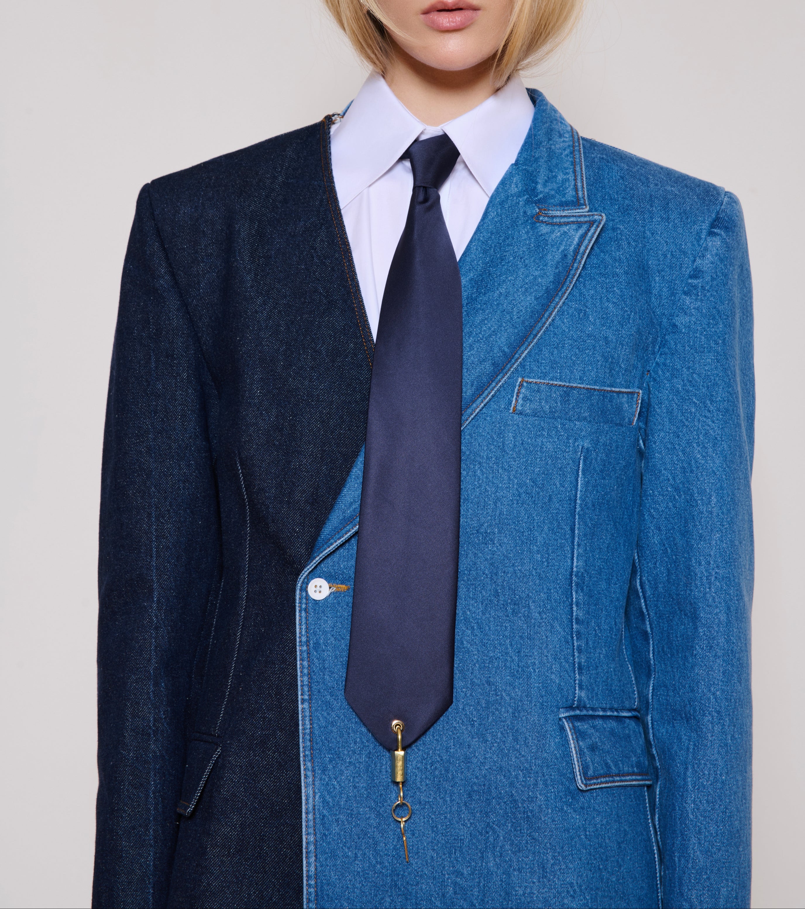 La Clé Navy Blue Tie
