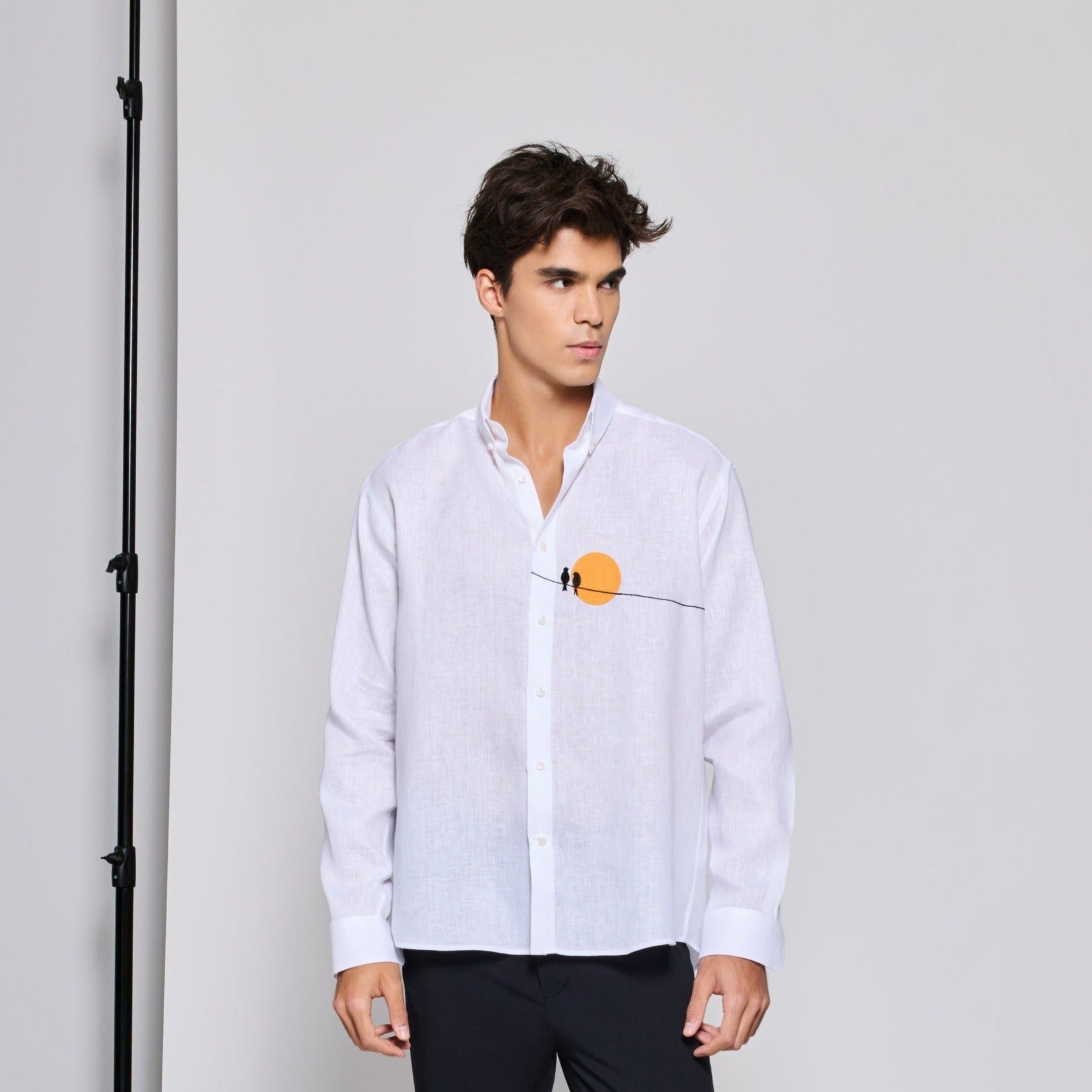 قميص طيور الحب
