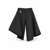 La Short
